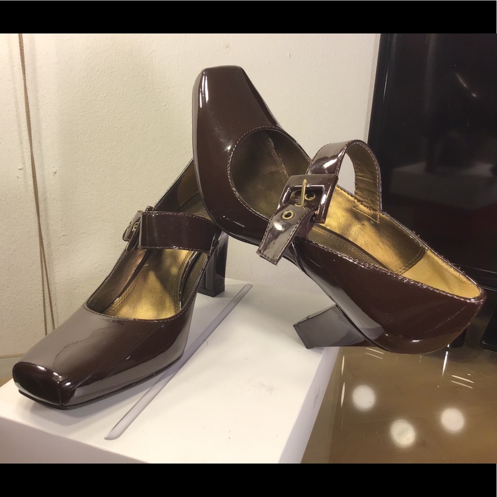 Franco Sarto, unique -cute, comfortable heels.
